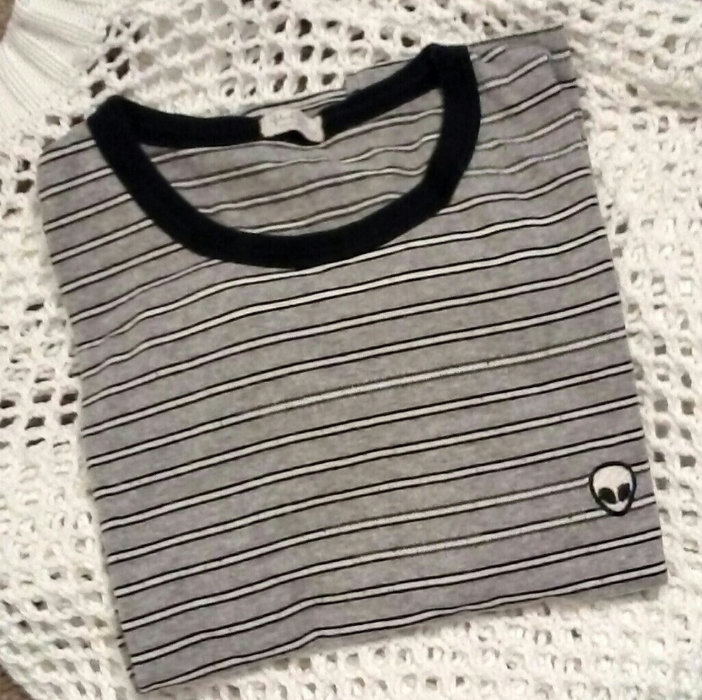 FINAL⬇ (Brandy Melville) Striped Alien Tee